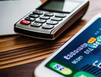 Как правильно использовать карты для увеличения дохода: от выбора до защиты финансовых рисков