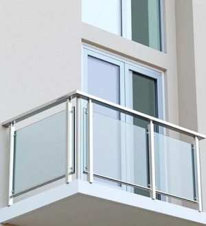 Ограждения из нержавеющей стали: оптимальное решение для дома и бизнеса